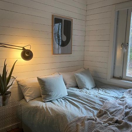 Peaceful And Scandinavian-Style Guesthouse With Scenic Nature And Seaview In High Coast Domsjo Exterior photo